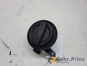 Gebruikte Oliedop BMW 5 serie Touring (F11) 535d xDrive 24V Prijs € 5,00 Margeregeling aangeboden door Autorec. Gebr. Prins b.v.