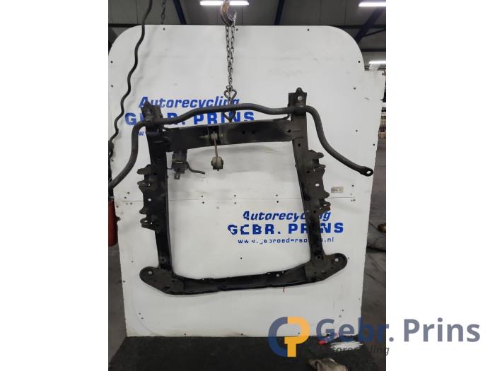 Gebruikte Subframe Dacia Dokker (0S) 1.5 dCi 90 Prijs € 211,75 Inclusief btw aangeboden door Autorec. Gebr. Prins b.v.