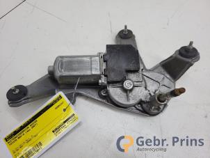 Gebruikte Ruitenwissermotor achter Toyota RAV4 (A3) 2.2 D-4D 16V 4x4 Prijs € 35,00 Margeregeling aangeboden door Autorec. Gebr. Prins b.v.