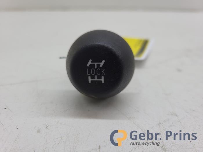 Schakelaars 2WD/4WD met artikelnummer 15B116 voorraad