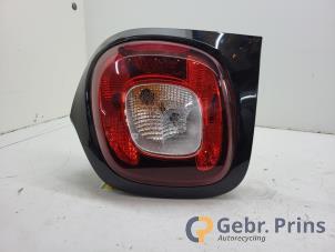 Gebruikte Achterlicht rechts Smart Forfour (453) 1.0 12V Prijs € 60,00 Margeregeling aangeboden door Autorec. Gebr. Prins b.v.