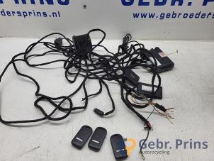 Gebruikte Alarminstallatie compleet Volkswagen Golf VIII (CD1) 1.0 TSI 12V Prijs € 150,00 Margeregeling aangeboden door Autorec. Gebr. Prins b.v.