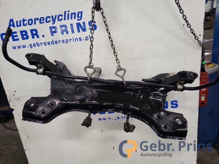 Gebruikte Subframe Skoda Fabia III (NJ3) 1.0 TSI 12V Prijs € 100,00 Margeregeling aangeboden door Autorec. Gebr. Prins b.v.