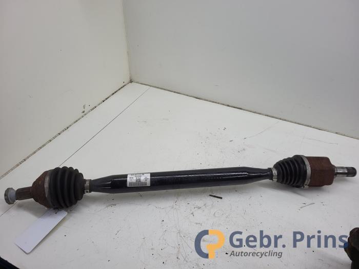 Gebruikte Aandrijfas rechts-voor Skoda Fabia III (NJ3) 1.0 TSI 12V Prijs € 200,00 Margeregeling aangeboden door Autorec. Gebr. Prins b.v.