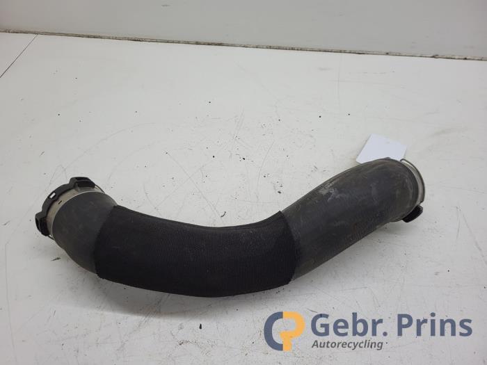 Gebruikte Intercooler Slang BMW 2 serie Gran Tourer (F46) 220i 2.0 TwinPower Turbo 16V Prijs € 30,00 Margeregeling aangeboden door Autorec. Gebr. Prins b.v.