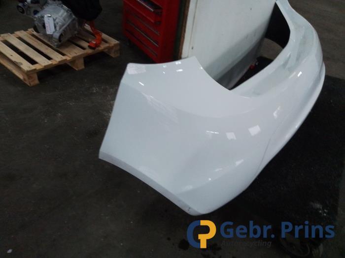 Achterbumper van een Opel Meriva 1.4 16V Ecotec 2012