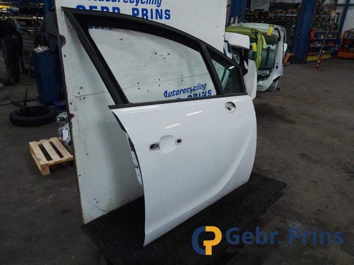 Portier 4Deurs rechts-voor van een Opel Meriva 1.4 16V Ecotec 2012