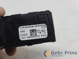 Bediening boordcomputer van een Renault Captur I (2R) 0.9 Energy TCE 12V 2016