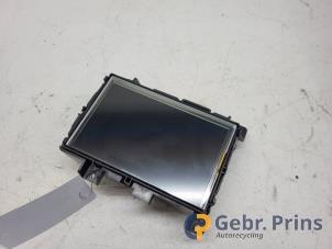 Gebruikte Display Interieur Renault Captur (2R) 0.9 Energy TCE 12V Prijs € 125,00 Margeregeling aangeboden door Autorec. Gebr. Prins b.v.