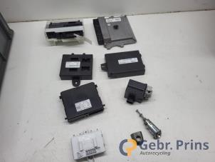 Gebruikte Kontaktslot + computer Renault Captur (2R) 0.9 Energy TCE 12V Prijs € 150,00 Margeregeling aangeboden door Autorec. Gebr. Prins b.v.