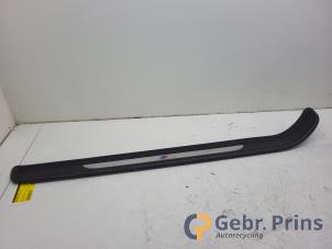 Gebruikte Voorinstap links BMW 3 serie (E92) 330d 24V Prijs € 40,00 Margeregeling aangeboden door Autorec. Gebr. Prins b.v.