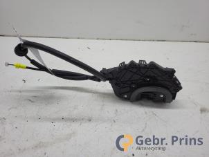 Gebruikte Portierslot Mechaniek 4Deurs rechts-voor Tesla Model 3 RWD 60 kWh Prijs € 35,00 Margeregeling aangeboden door Autorec. Gebr. Prins b.v.