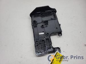 Gebruikte Computer Body Control Tesla Model 3 RWD 60 kWh Prijs € 150,00 Margeregeling aangeboden door Autorec. Gebr. Prins b.v.