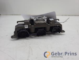 Gebruikte Camera voorzijde Tesla Model 3 RWD 60 kWh Prijs € 150,00 Margeregeling aangeboden door Autorec. Gebr. Prins b.v.