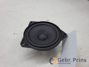 Gebruikte Luidspreker Tesla Model 3 RWD 60 kWh Prijs € 30,00 Margeregeling aangeboden door Autorec. Gebr. Prins b.v.