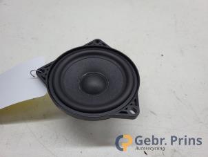 Gebruikte Luidspreker Tesla Model 3 RWD 60 kWh Prijs € 30,00 Margeregeling aangeboden door Autorec. Gebr. Prins b.v.