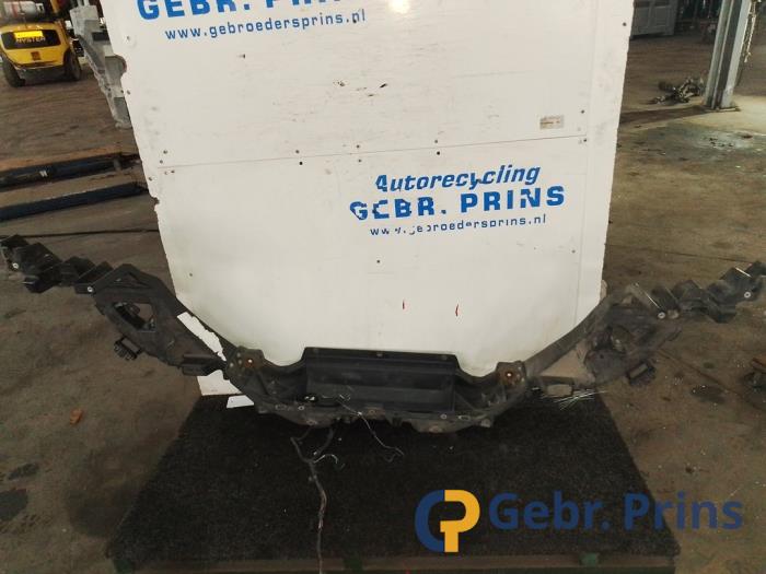 Frontpaneel van een Tesla Model X 90D 2016