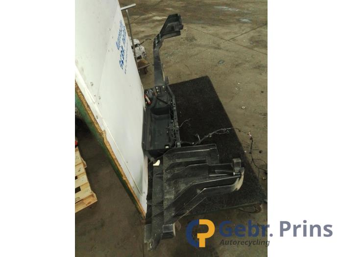 Frontpaneel van een Tesla Model X 90D 2016