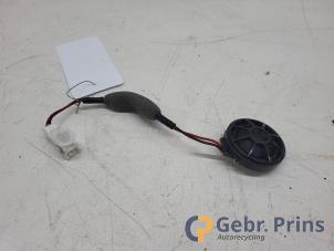 Gebruikte Tweeter Tesla Model X 90D Prijs € 20,00 Margeregeling aangeboden door Autorec. Gebr. Prins b.v.