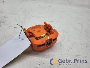 Gebruikte Zekering Hyundai Kona (OS) 64 kWh Prijs € 60,00 Margeregeling aangeboden door Autorec. Gebr. Prins b.v.