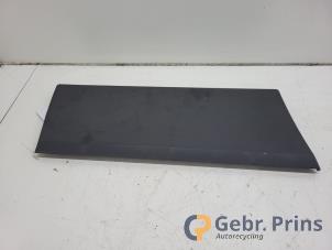 Gebruikte Sierlijst Renault Trafic (1FL/2FL/3FL/4FL) 2.0 dCi 16V 130 Prijs € 30,25 Inclusief btw aangeboden door Autorec. Gebr. Prins b.v.