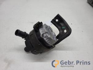 Gebruikte Waterpomp Renault Trafic (1FL/2FL/3FL/4FL) 2.0 dCi 16V 130 Prijs € 90,75 Inclusief btw aangeboden door Autorec. Gebr. Prins b.v.