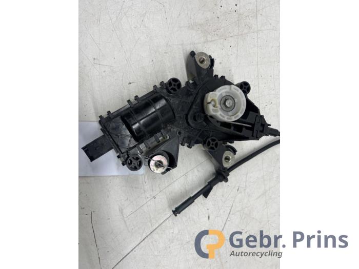 Deurslot Mechaniek 4Deurs rechts-achter van een Tesla Model X 90D 2016