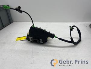 Gebruikte Slotmechaniek Portier 4Deurs links-voor Tesla Model X 90D Prijs € 50,00 Margeregeling aangeboden door Autorec. Gebr. Prins b.v.