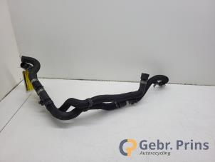 Gebruikte Radiateurslang Renault Trafic (1FL/2FL/3FL/4FL) 2.0 dCi 16V 130 Prijs € 30,25 Inclusief btw aangeboden door Autorec. Gebr. Prins b.v.