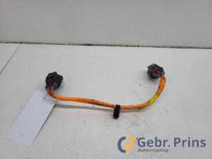 Gebruikte HV kabel (hoog voltage) Tesla Model X 90D Prijs € 25,00 Margeregeling aangeboden door Autorec. Gebr. Prins b.v.
