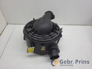 Gebruikte Luchtfilterhuis Ford Ranger 3.2 TDCI 20V 4x4 Prijs € 75,00 Margeregeling aangeboden door Autorec. Gebr. Prins b.v.