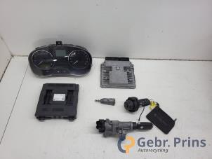 Gebruikte Contactslot + computer Skoda Fabia II (5J) 1.2 TSI Prijs € 150,00 Margeregeling aangeboden door Autorec. Gebr. Prins b.v.