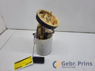 Gebruikte Tank element Pomp Volkswagen Polo V (6R) 1.2 TDI 12V BlueMotion Prijs € 40,00 Margeregeling aangeboden door Autorec. Gebr. Prins b.v.