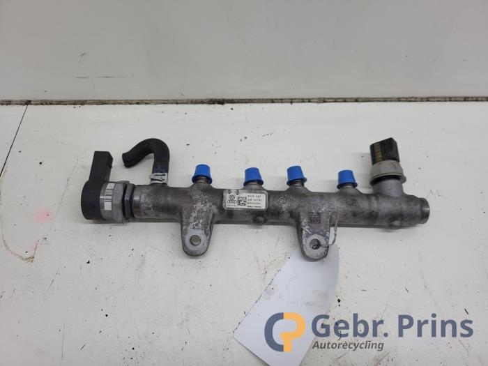 Gebruikte Injector brug Volkswagen Polo V (6R) 1.4 TDI DPF BlueMotion technology Prijs € 30,00 Margeregeling aangeboden door Autorec. Gebr. Prins b.v.
