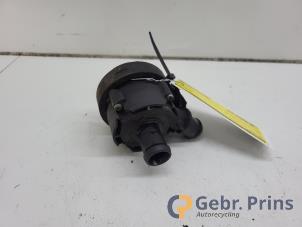 Gebruikte Waterpomp Volkswagen Polo V (6R) 1.4 TDI DPF BlueMotion technology Prijs € 15,00 Margeregeling aangeboden door Autorec. Gebr. Prins b.v.
