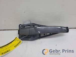 Gebruikte Portiergreep 4Deurs rechts-voor Opel Zafira (M75) 1.8 16V Ecotec Prijs € 20,00 Margeregeling aangeboden door Autorec. Gebr. Prins b.v.