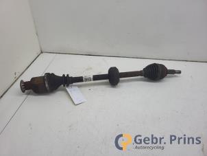 Gebruikte Cardanas rechts-voor (VWA) Renault Twingo II (CN) 1.2 16V Prijs € 25,00 Margeregeling aangeboden door Autorec. Gebr. Prins b.v.