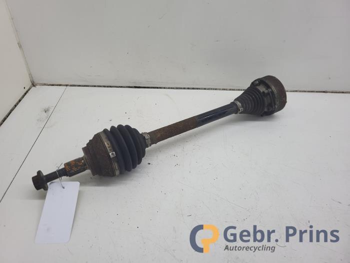 Gebruikte Steekas links-voor Volkswagen Golf VII (AUA) 1.2 TSI 16V Prijs € 50,00 Margeregeling aangeboden door Autorec. Gebr. Prins b.v.