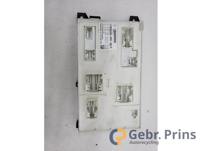 Kontaktslot + computer van een Mercedes-Benz B (W246) 1.6 B-180 BlueEFFICIENCY Turbo 16V 2014