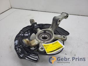 Gebruikte Fusee links-voor Mercedes B (W246) 1.6 B-180 BlueEFFICIENCY Turbo 16V Prijs € 100,00 Margeregeling aangeboden door Autorec. Gebr. Prins b.v.