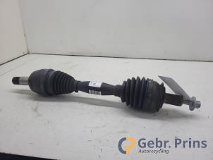 Gebruikte Aandrijfas links-voor Mercedes B (W246) 1.6 B-180 BlueEFFICIENCY Turbo 16V Prijs € 75,00 Margeregeling aangeboden door Autorec. Gebr. Prins b.v.