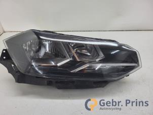 Gebruikte Koplamp rechts Volkswagen Polo VI (AW1) 1.0 TSI 12V Prijs € 150,00 Margeregeling aangeboden door Autorec. Gebr. Prins b.v.
