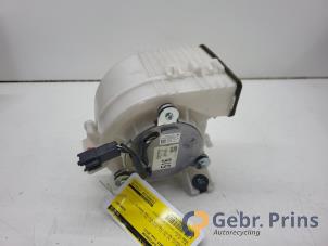 Gebruikte Blower Toyota Auris Touring Sports (E18) 1.8 16V Hybrid Prijs € 40,00 Margeregeling aangeboden door Autorec. Gebr. Prins b.v.