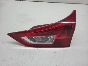 Gebruikte Achterlicht rechts Toyota Auris Touring Sports (E18) 1.8 16V Hybrid Prijs € 50,00 Margeregeling aangeboden door Autorec. Gebr. Prins b.v.