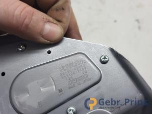 Gebruikte Ruitenwissermotor achter Toyota Auris Touring Sports (E18) 1.8 16V Hybrid Prijs € 40,00 Margeregeling aangeboden door Autorec. Gebr. Prins b.v.