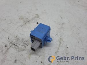 Gebruikte Relais Toyota Auris Touring Sports (E18) 1.8 16V Hybrid Prijs € 15,00 Margeregeling aangeboden door Autorec. Gebr. Prins b.v.