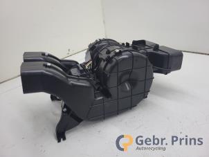Gebruikte Chaufage Ventilatiemotor BMW X6 (E71/72) xDrive35i 3.0 24V Prijs € 40,00 Margeregeling aangeboden door Autorec. Gebr. Prins b.v.
