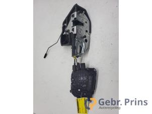 Gebruikte Slotmechaniek Portier 4Deurs rechts-voor BMW X6 (E71/72) xDrive35i 3.0 24V Prijs € 40,00 Margeregeling aangeboden door Autorec. Gebr. Prins b.v.