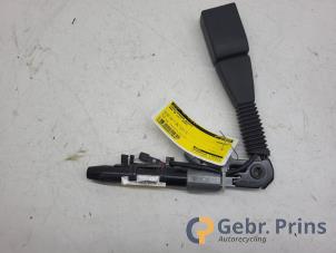 Gebruikte Gordelspanner rechts BMW X6 (E71/72) xDrive35i 3.0 24V Prijs € 75,00 Margeregeling aangeboden door Autorec. Gebr. Prins b.v.