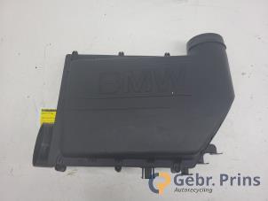 Gebruikte Luchtfilterhuis BMW X6 (E71/72) xDrive35i 3.0 24V Prijs € 40,00 Margeregeling aangeboden door Autorec. Gebr. Prins b.v.